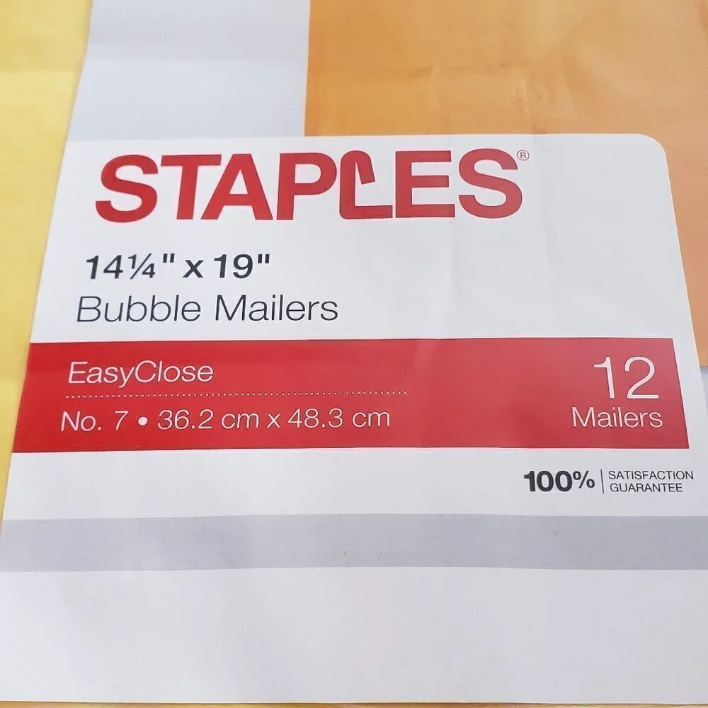 NWT - Staples Pack of 24 Bubble Mailers 14